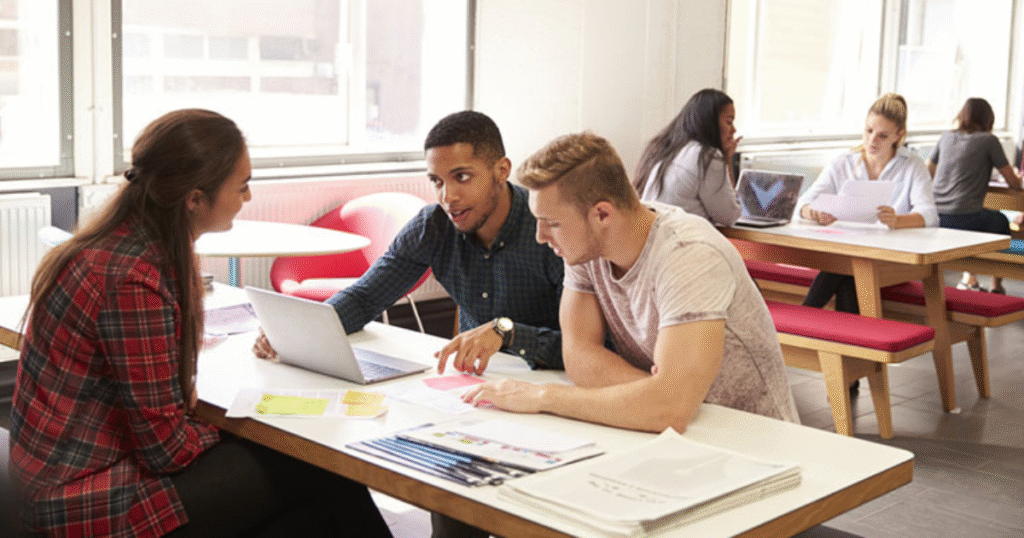 Studying in the UK vs USA: Which Offers More Value?