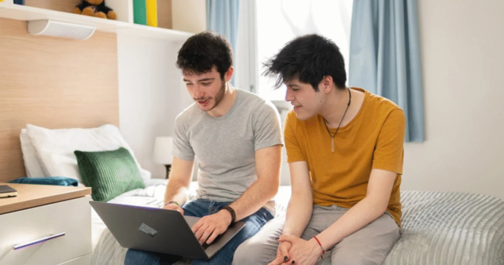 Scholarship and Bursary Options: Study in the UK