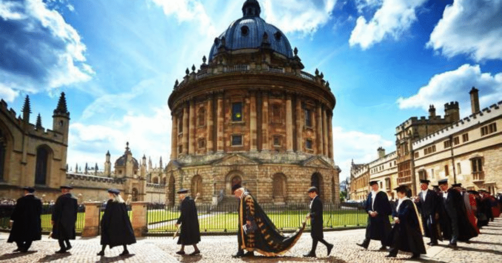 Guide to Oxford University: Courses, Costs and Hiring